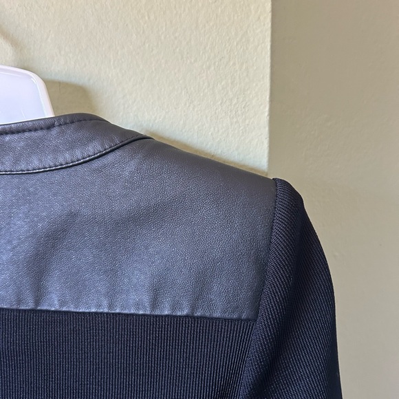 Nygard Collection Leather/Knit Jacket Size Petite 4-6 - Picture 5 of 9